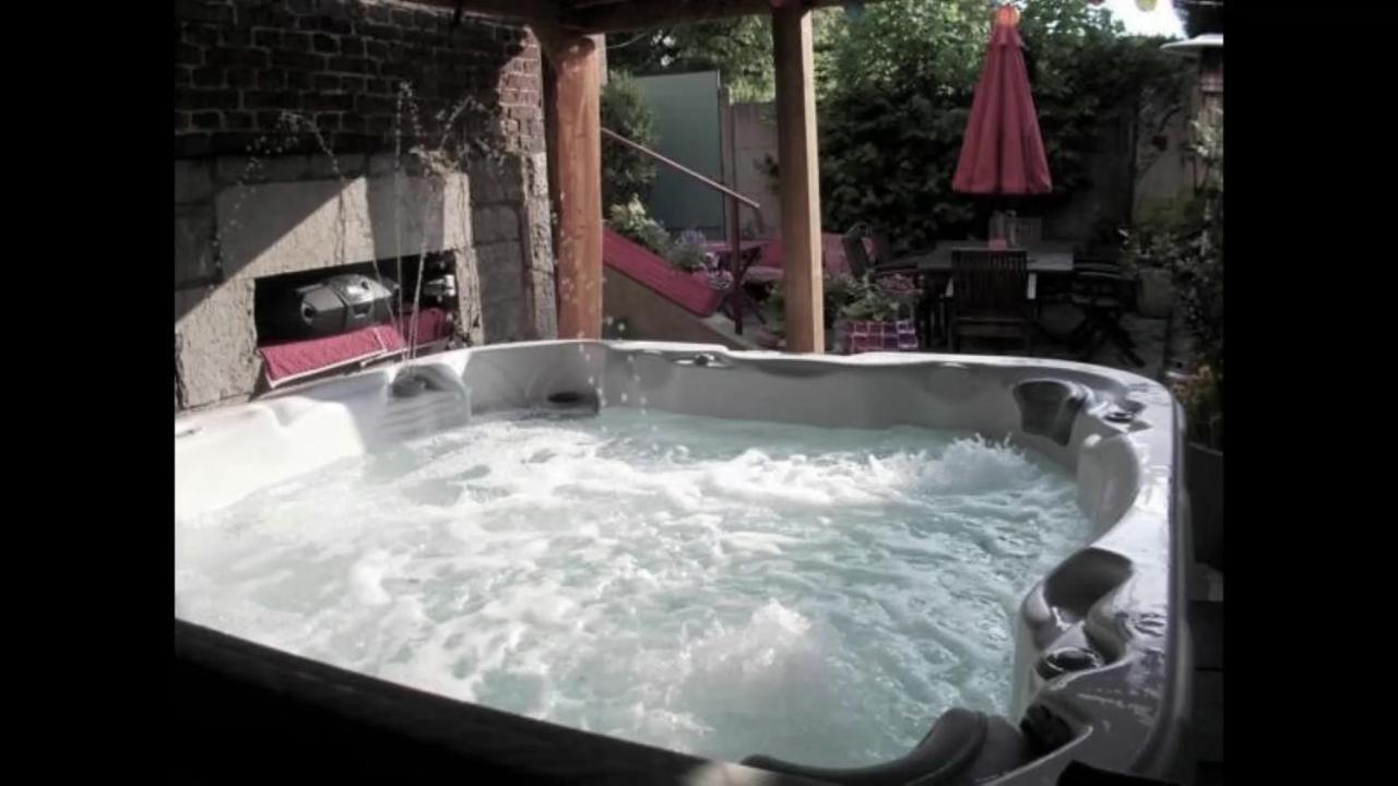 L'Ecrin Du Val De Sambre Bed & Breakfast Maubeuge Eksteriør bilde